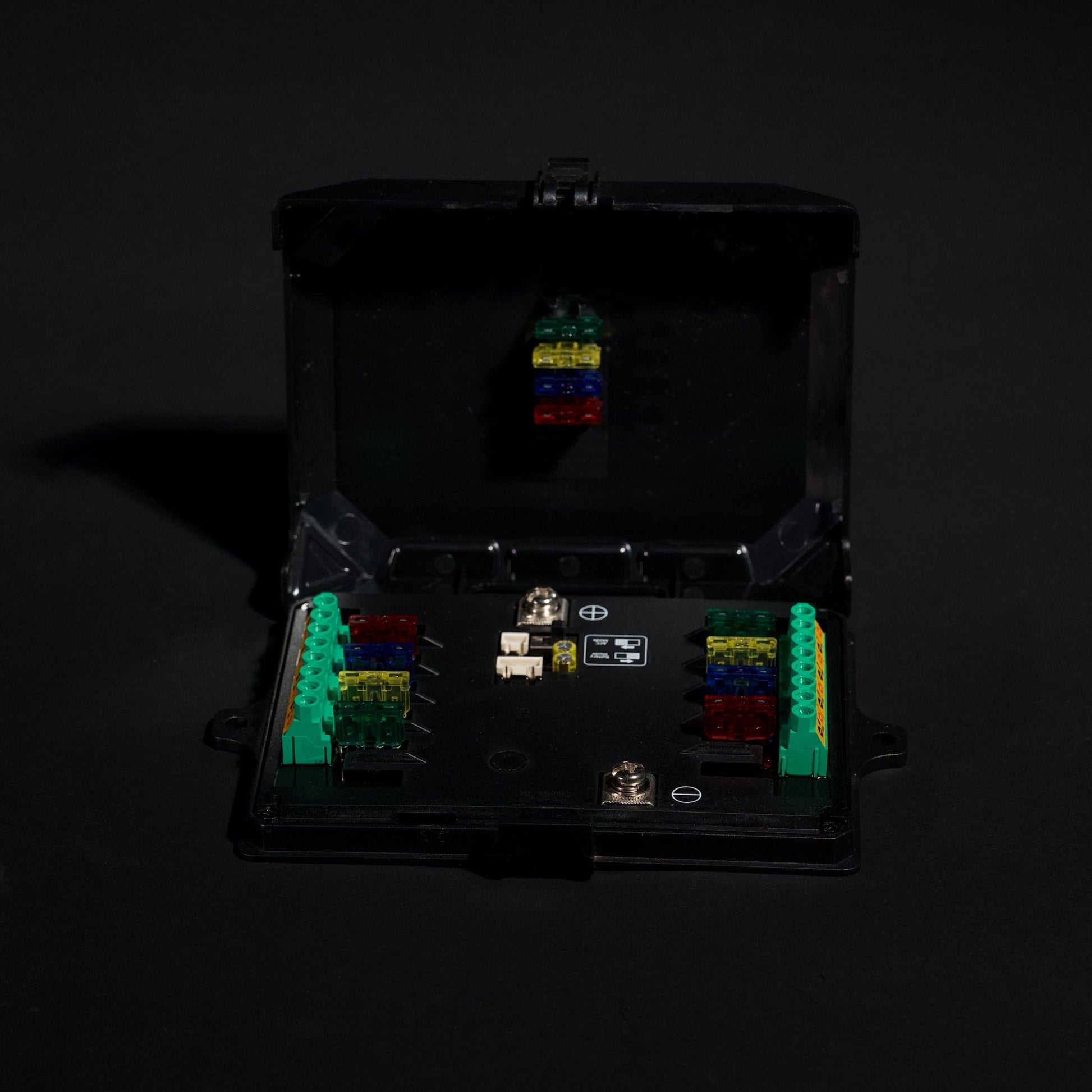 8 - Gang Switch Panel/Fusebox with Bluetooth Control - Bushdoof Lighting