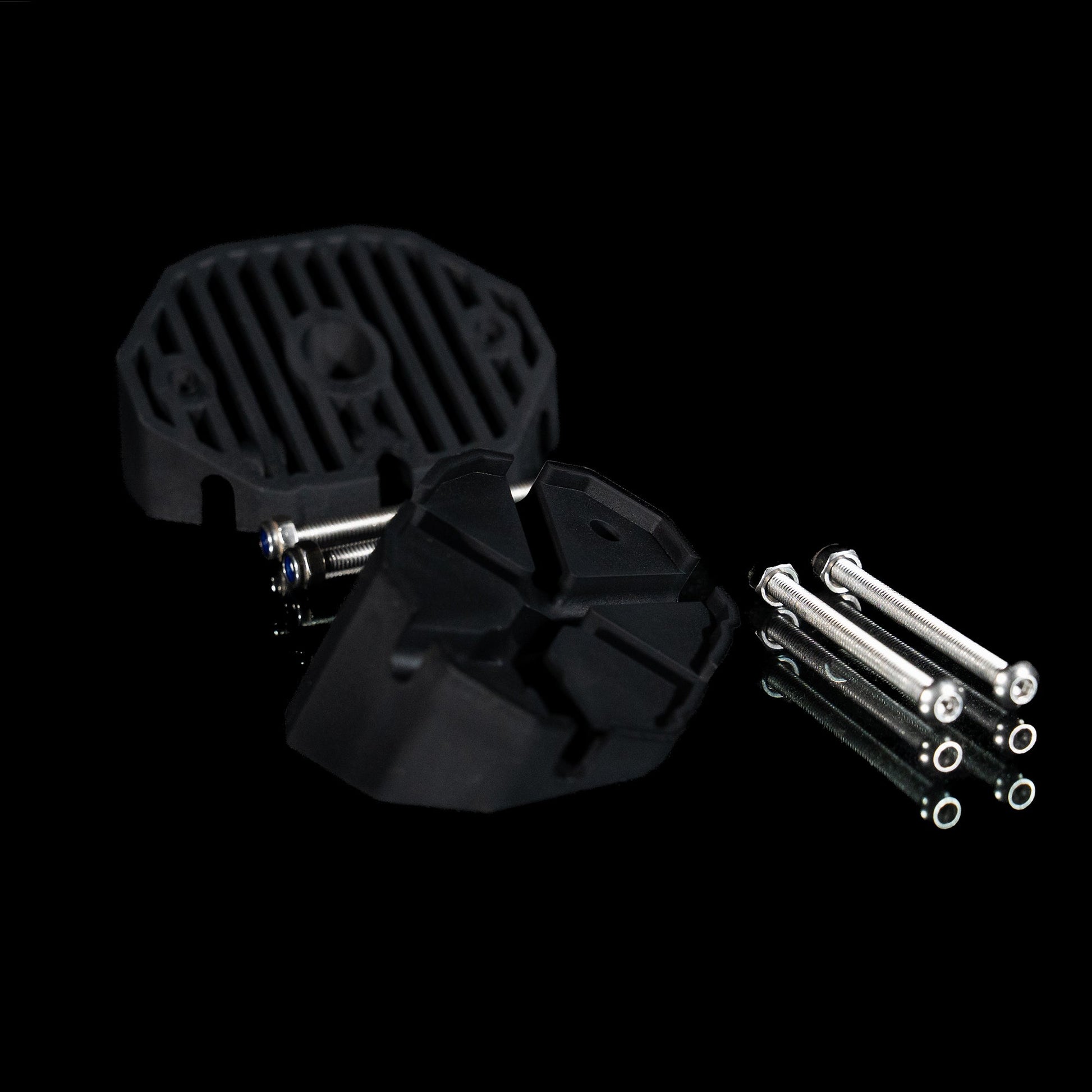 CX6™ 30° Angled Side Mount - Bushdoof Lighting