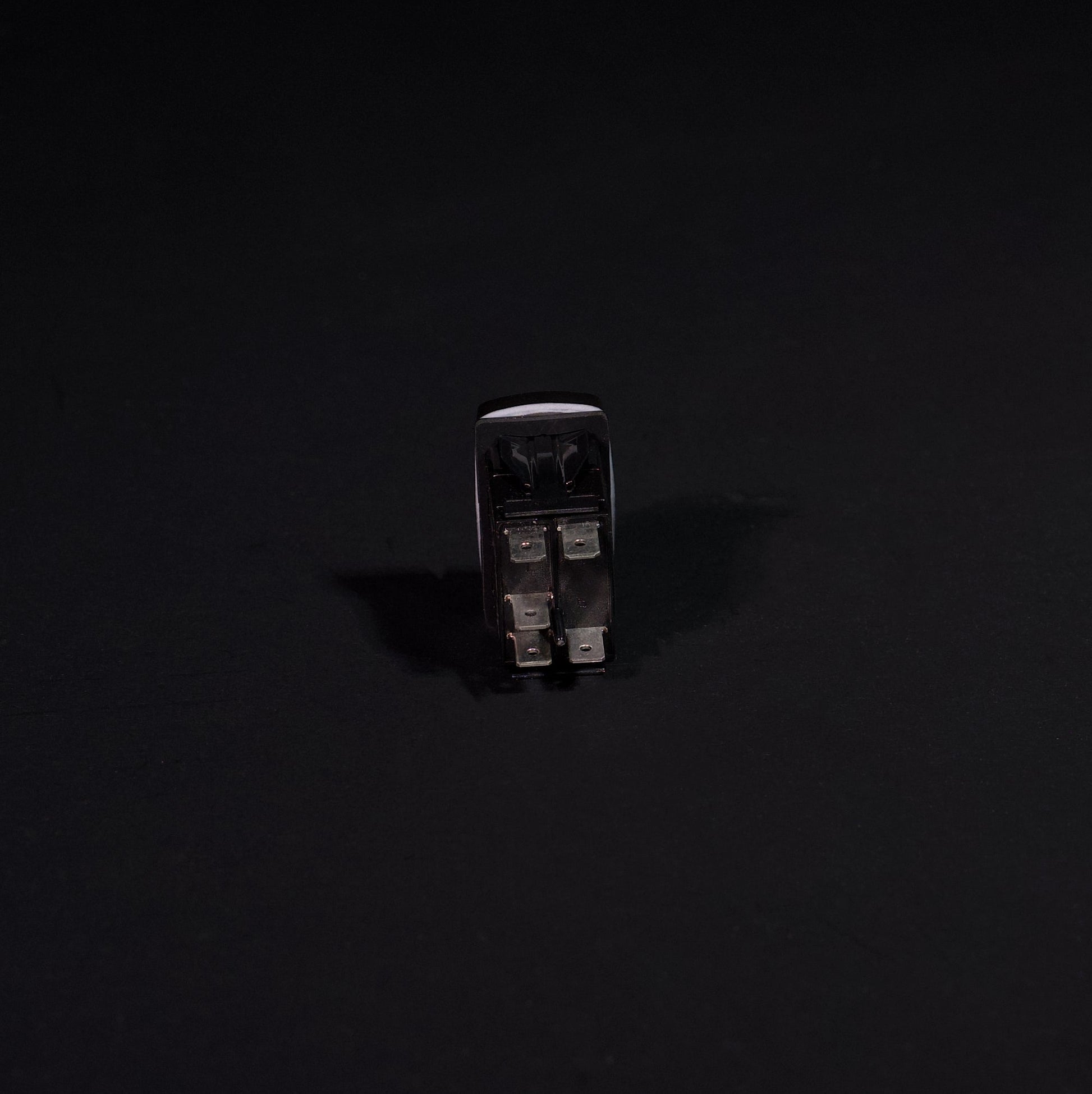 RGB Light Bar 5 Pin Rocker Switch - Bushdoof Lighting