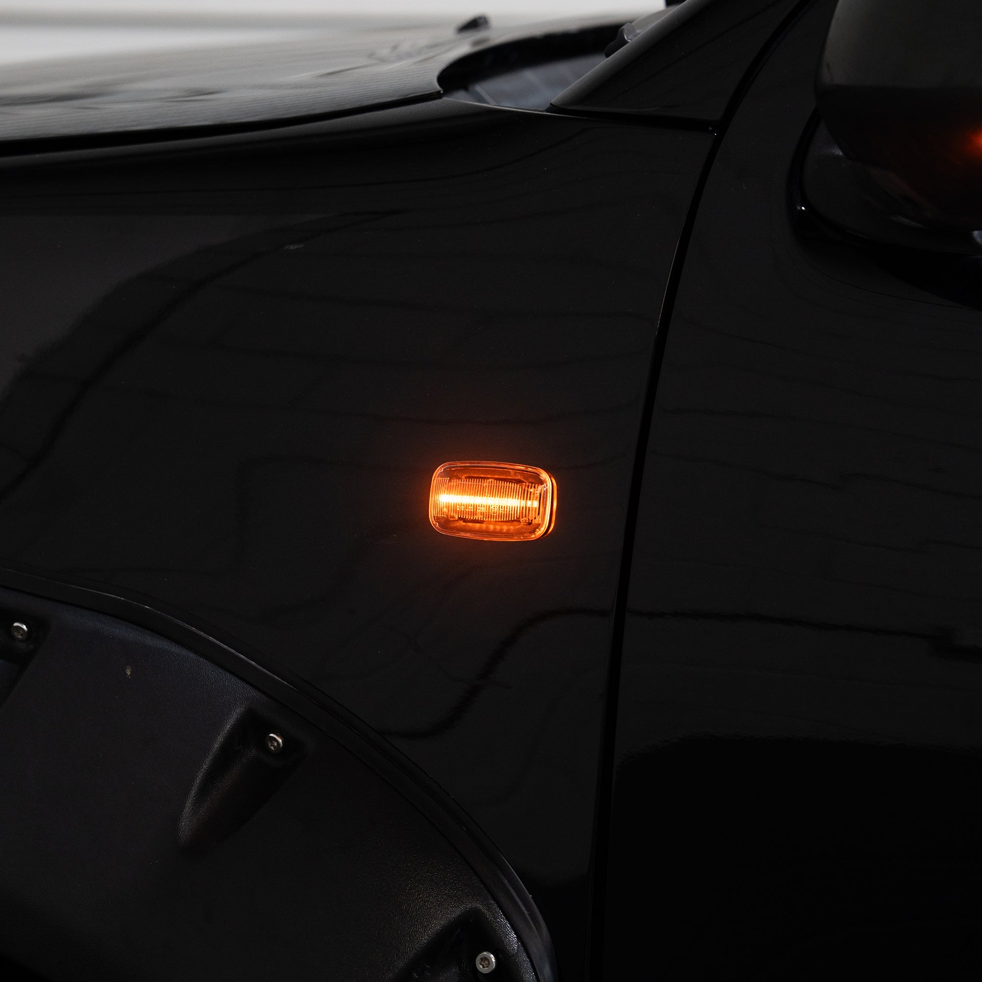 Toyota 70/80/100 Series Sequential Side Indicators - Bushdoof Lighting