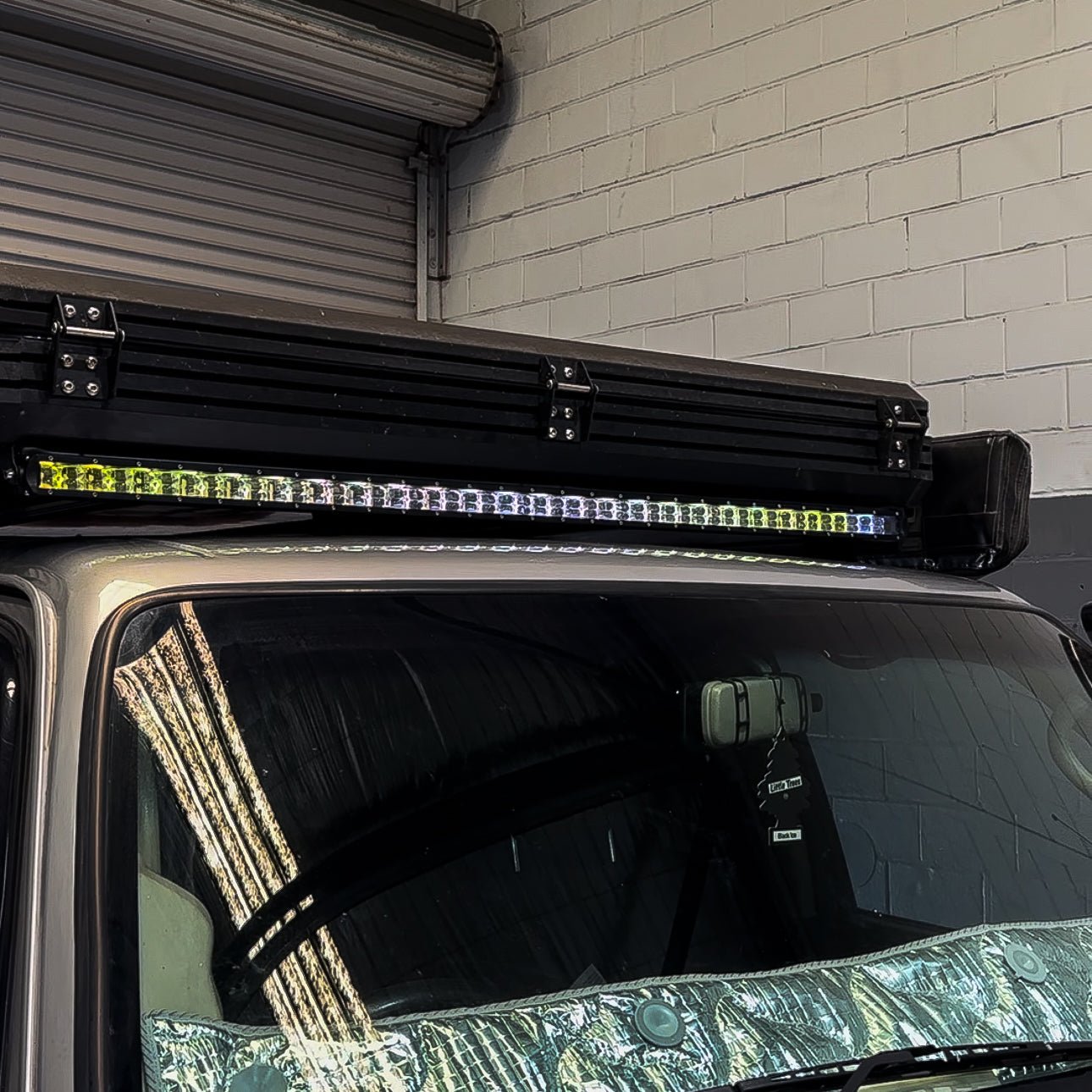 32" RGB Colour Chasing Light Bar - Bushdoof Lighting